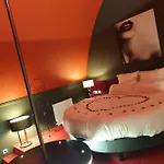 La Parenthese Envoutee מלון דירות 4*
