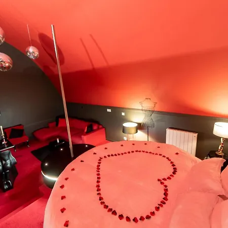 La Parenthese Envoutee Aparthotel 4*
