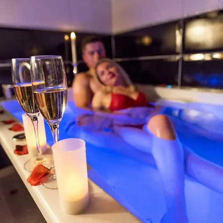 La Parenthese Envoutee Aparthotel *