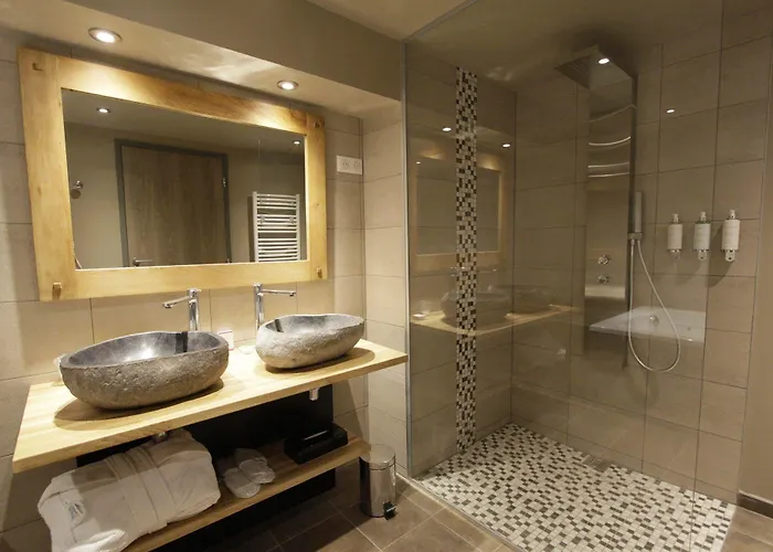 La Parenthese Envoutee Aparthotel 4*