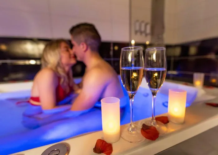 Aparthotel La Parenthese Envoutee 4*