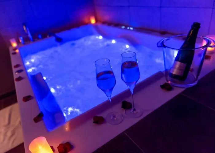 La Parenthese Envoutee Aparthotel 4*