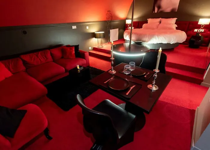 La Parenthese Envoutee Aparthotel 4*