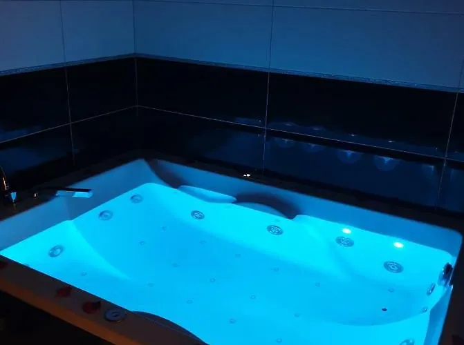 La Parenthese Envoutee Aparthotel 4*